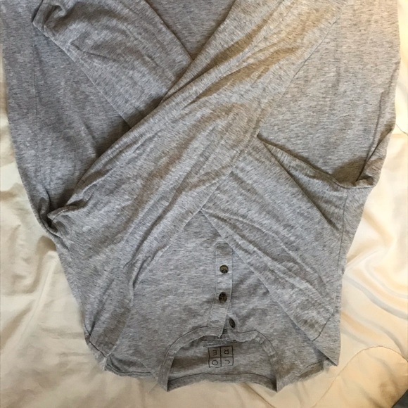 Gray Long sleeve - Picture 3 of 3